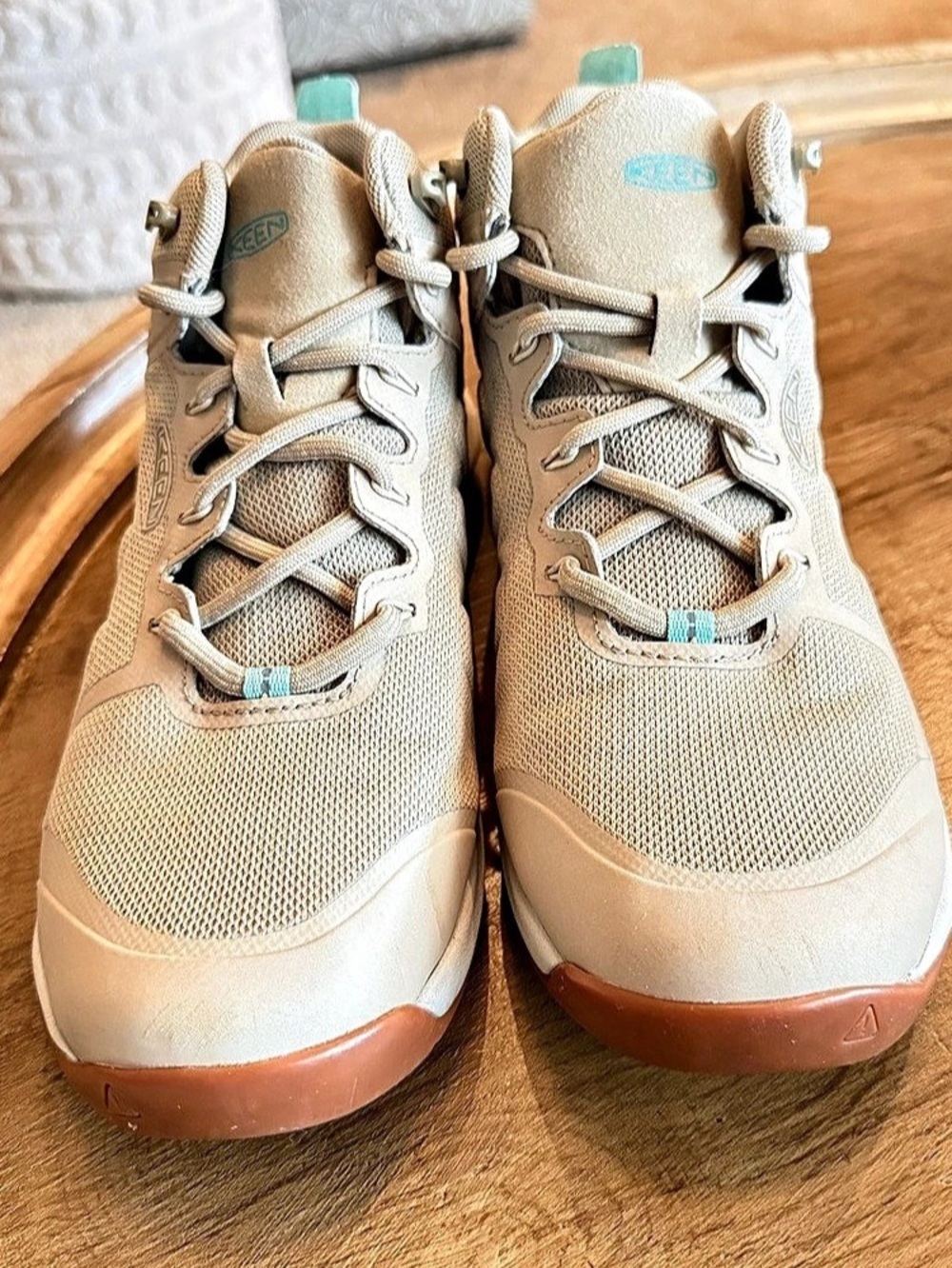 KEEN Explore Vent Mid Hiking Shoes
